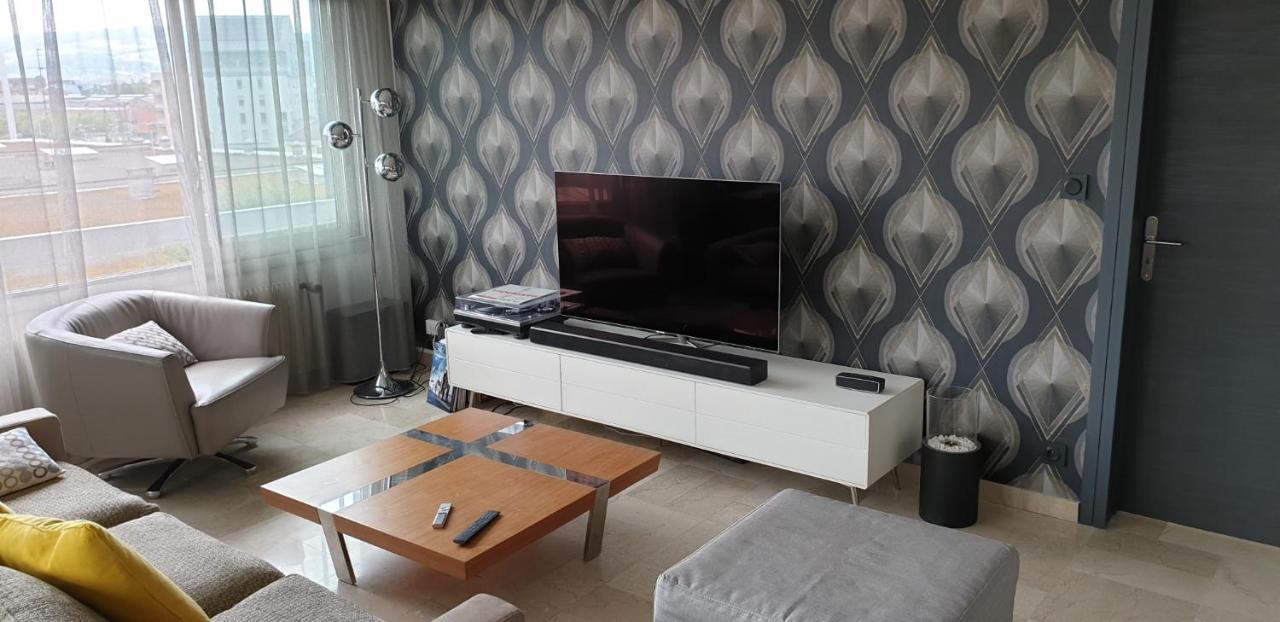 Appartement Lumineux De 90 M2 Situe En Centre Ville Annecy Exteriér fotografie