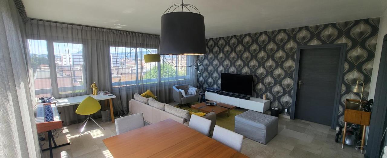 Appartement Lumineux De 90 M2 Situe En Centre Ville Annecy Exteriér fotografie